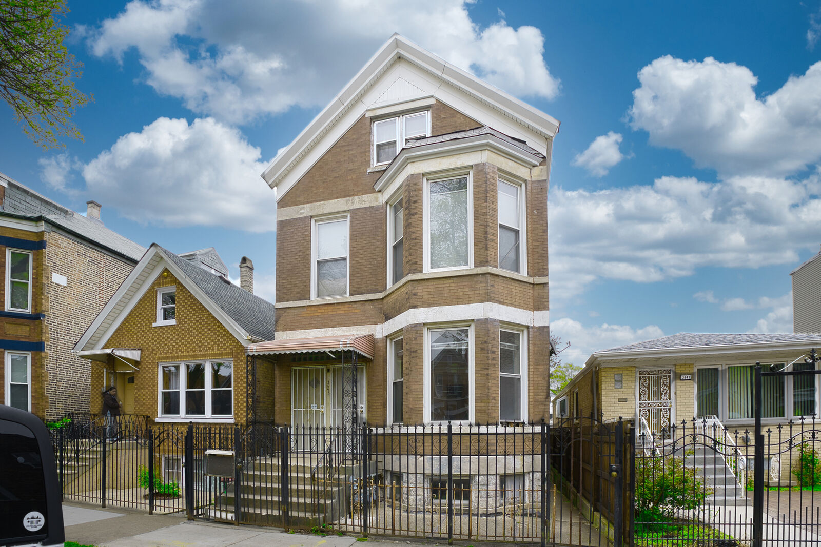 Property Photo:  3645 S Wood Street  IL 60609 