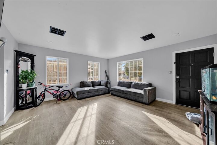 Property Photo:  7044 Nestle Avenue  CA 91335 