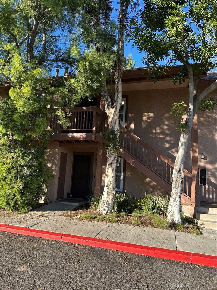 Property Photo: 7060 Avenue Shoup 195 CA 91303