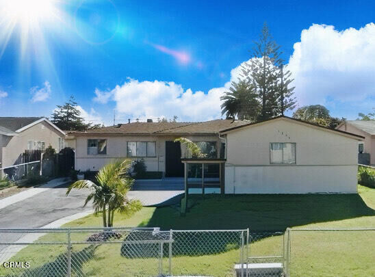 Property Photo:  1046 N 5th Place  CA 93041 