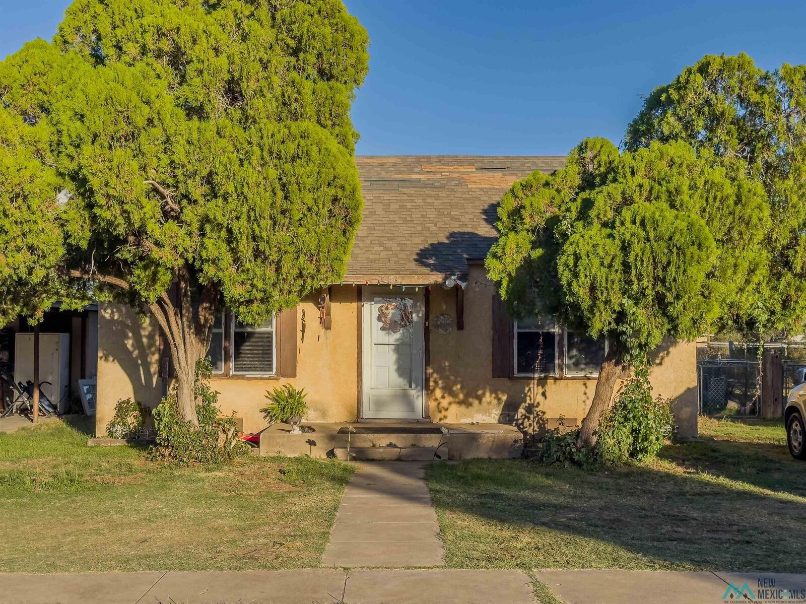 Property Photo:  913 West Street  NM 88101 