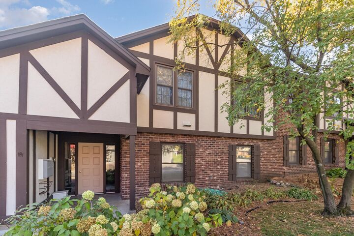 Property Photo: 5157 Balmoral Lane MN 55437