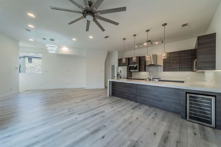 Property Photo: 1022 Eldorado Avenue 104 TX 75208