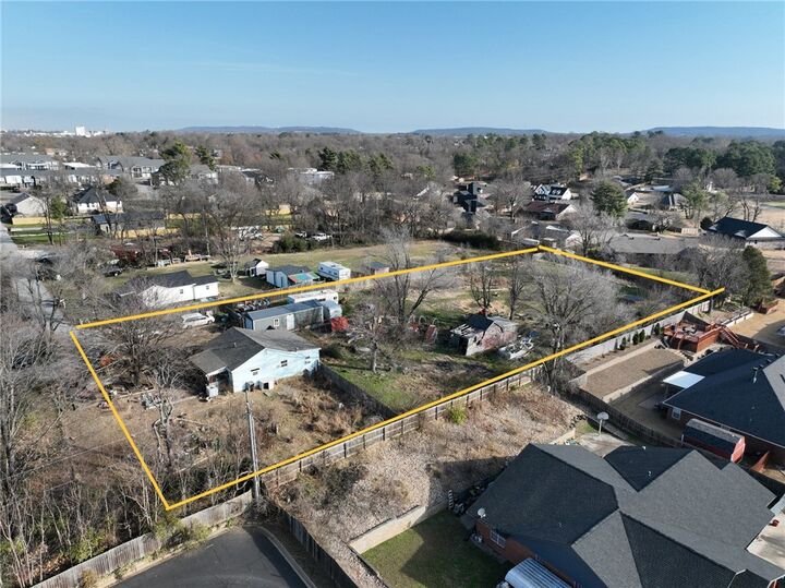 Property Photo:  4007 Dixon Street  AR 72764 