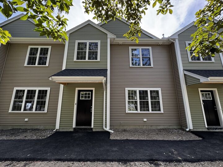 Property Photo:  27 Johnson St B  MA 02780 