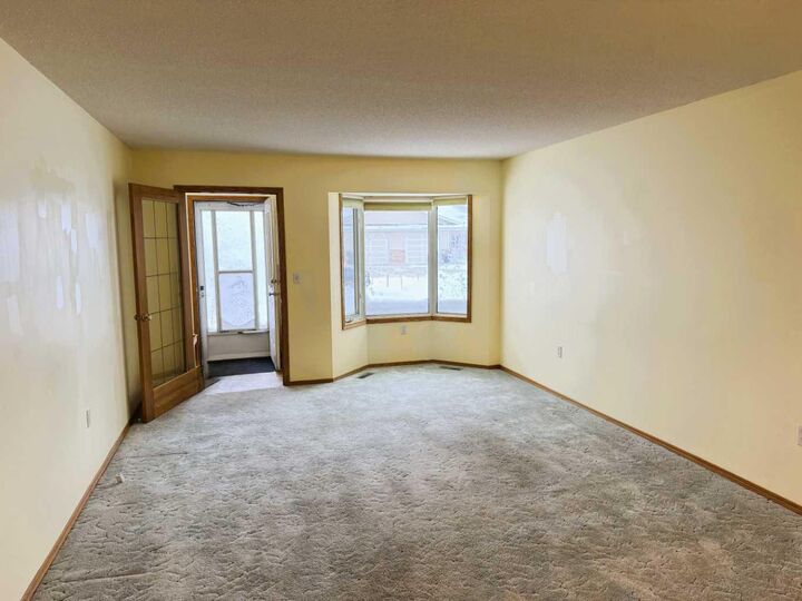 Property Photo:  44 Dale Close  AB T4R 2L5 