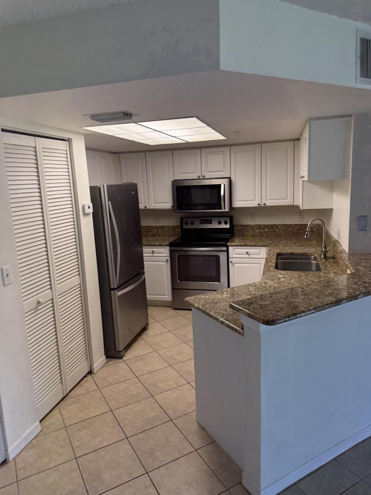 Property Photo: 500 Crestwood Court S 514 FL 33411