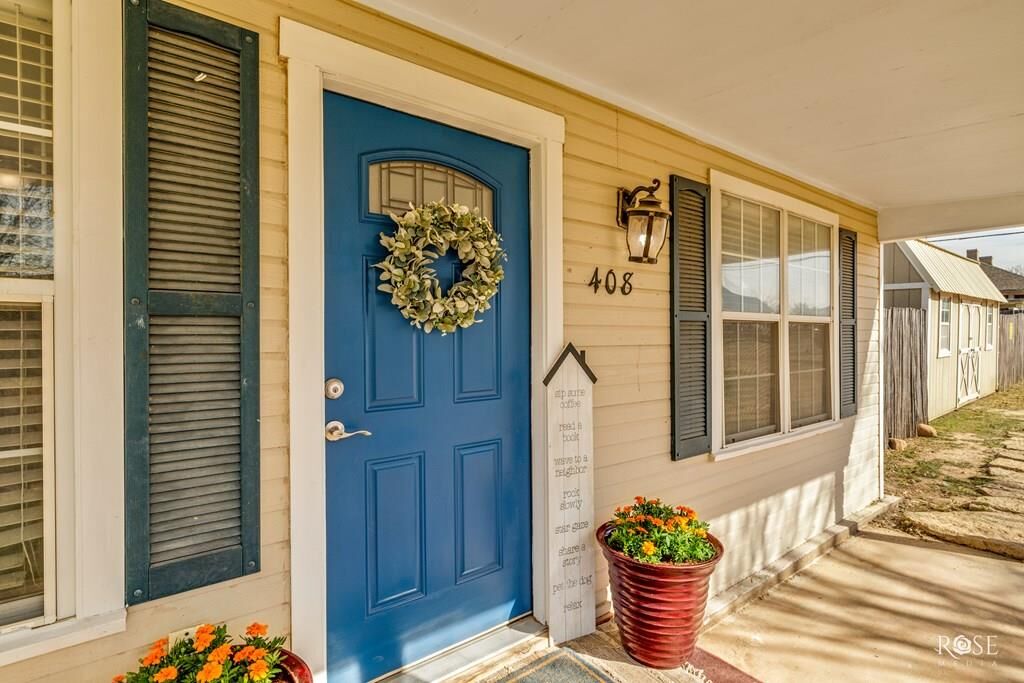 Property Photo:  408 Murrell Ave  TX 76821 