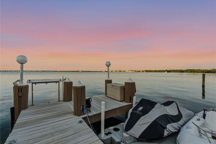 Property Photo: 16 North Dr FL 33037