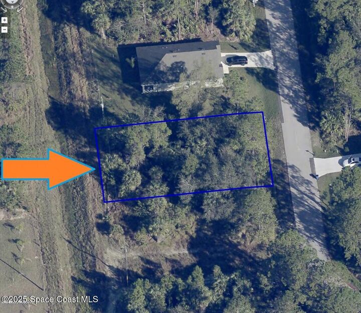 Property Photo: 1134 Satin Road SW FL 32908