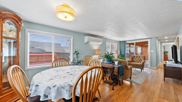 Property Photo:  5931 Deer St  WA 99353-9730 