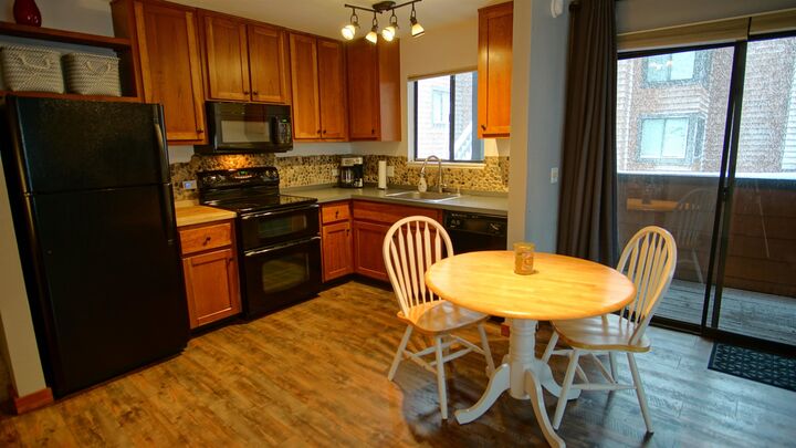 Property Photo:  11723 Snowpeak Way 567  CA 96161-8034 