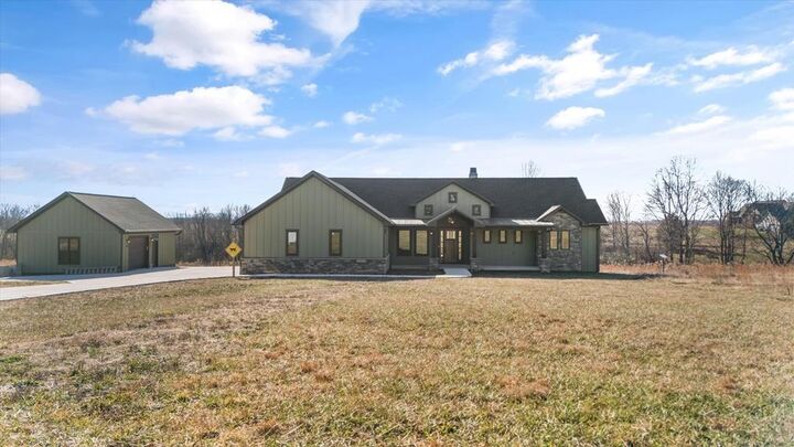 Property Photo: 1150 Hillendale Rd TN 38572