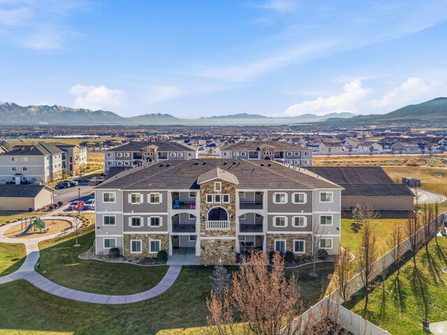 Property Photo:  216 W Ridge Rd S  UT 84045 