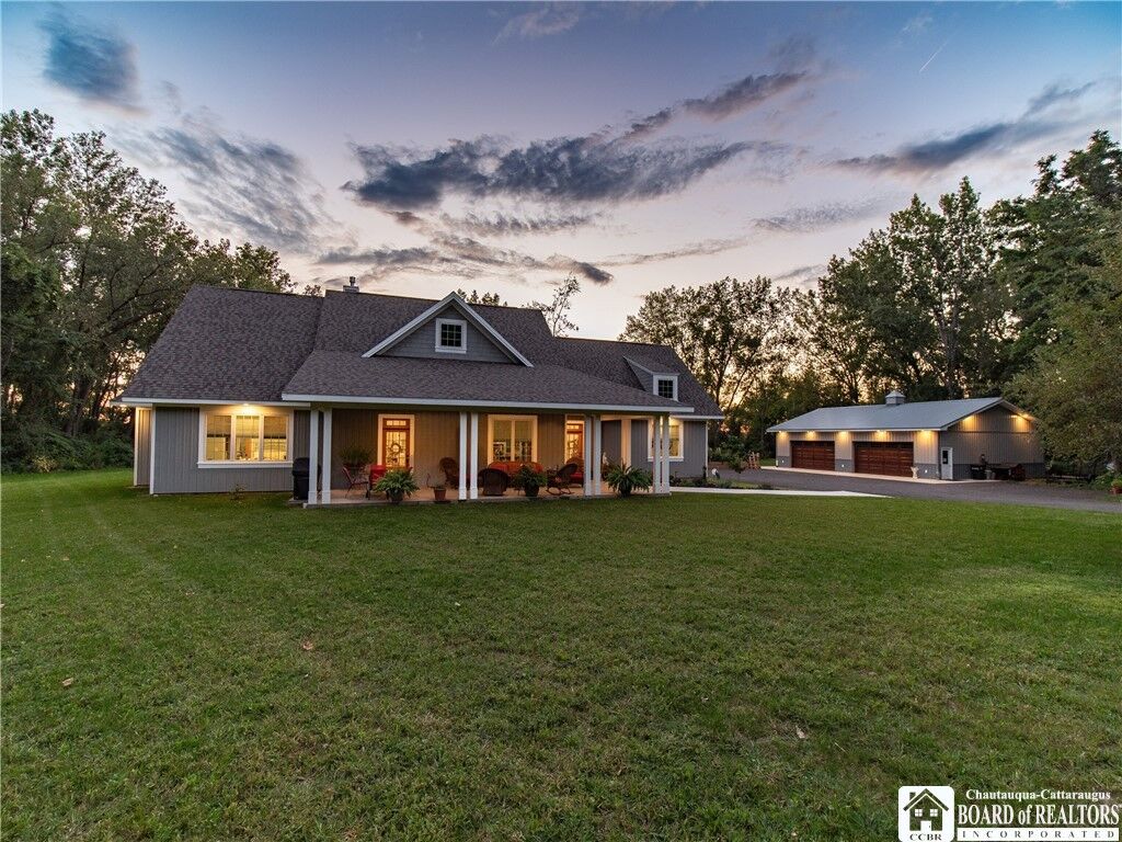 Property Photo:  9709 Farel Road  NY 14063 