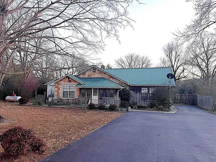 Property Photo:  1201 E Main Street  AR 72560 