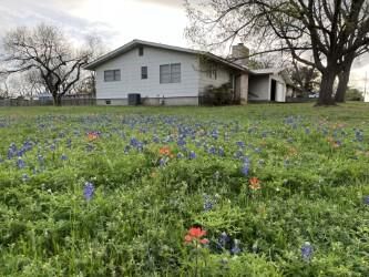 Property Photo:  303 Walnut St  TX 78624 