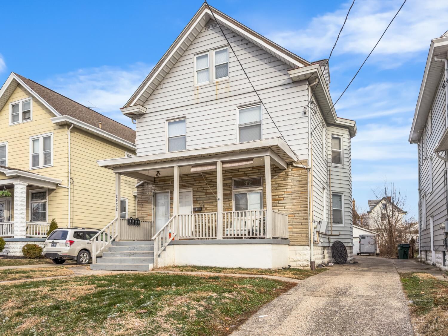 Property Photo: 2432 Robertson Avenue OH 45212