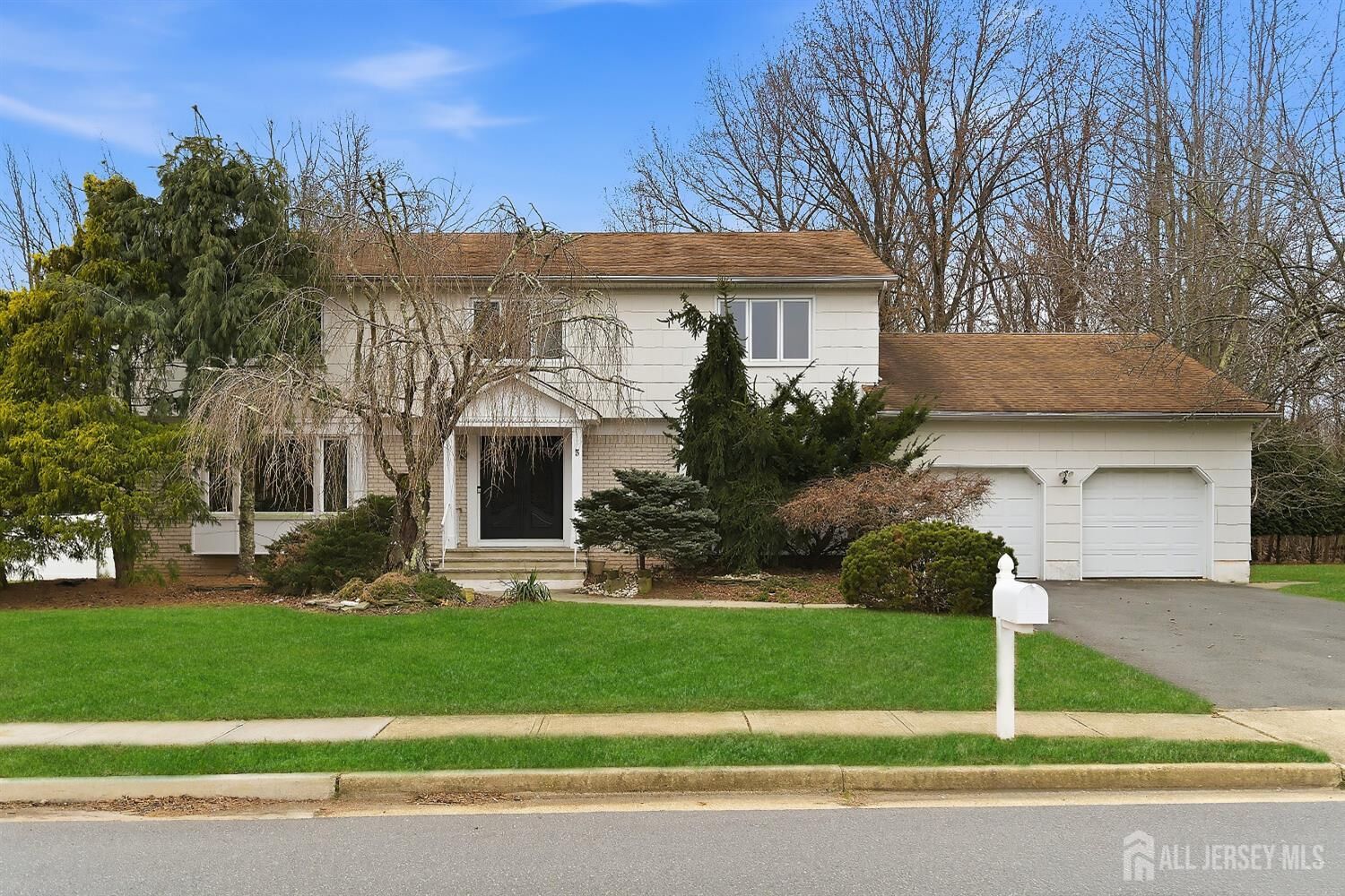 Property Photo:  5 Washington Avenue  NJ 07751 