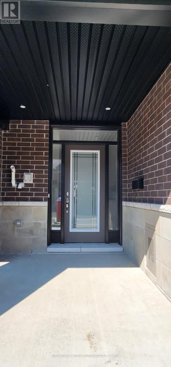 Property Photo:  304 Makobe Lane North  ON K4M 0L9 