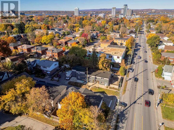 Property Photo:  598 Kirkwood Avenue 6  ON K1Z 5X4 