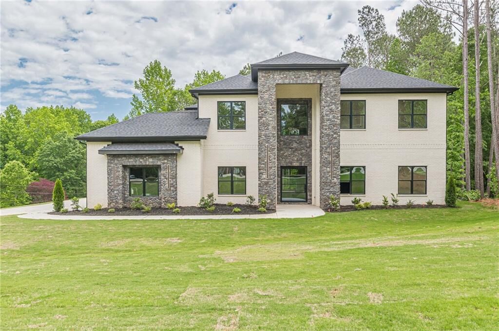 Property Photo: 1330 Upchurch Road GA 30252