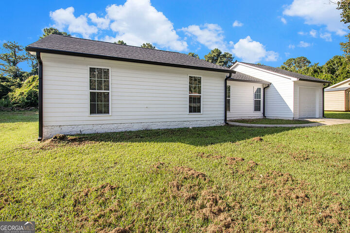 Property Photo:  316 River Chase Drive  GA 30238 