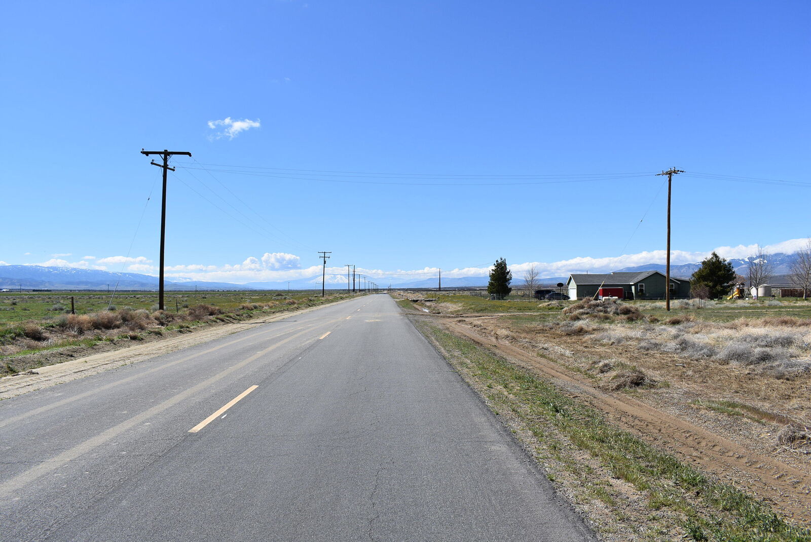 Property Photo: Ave A Vic 164 Stw CA 93536