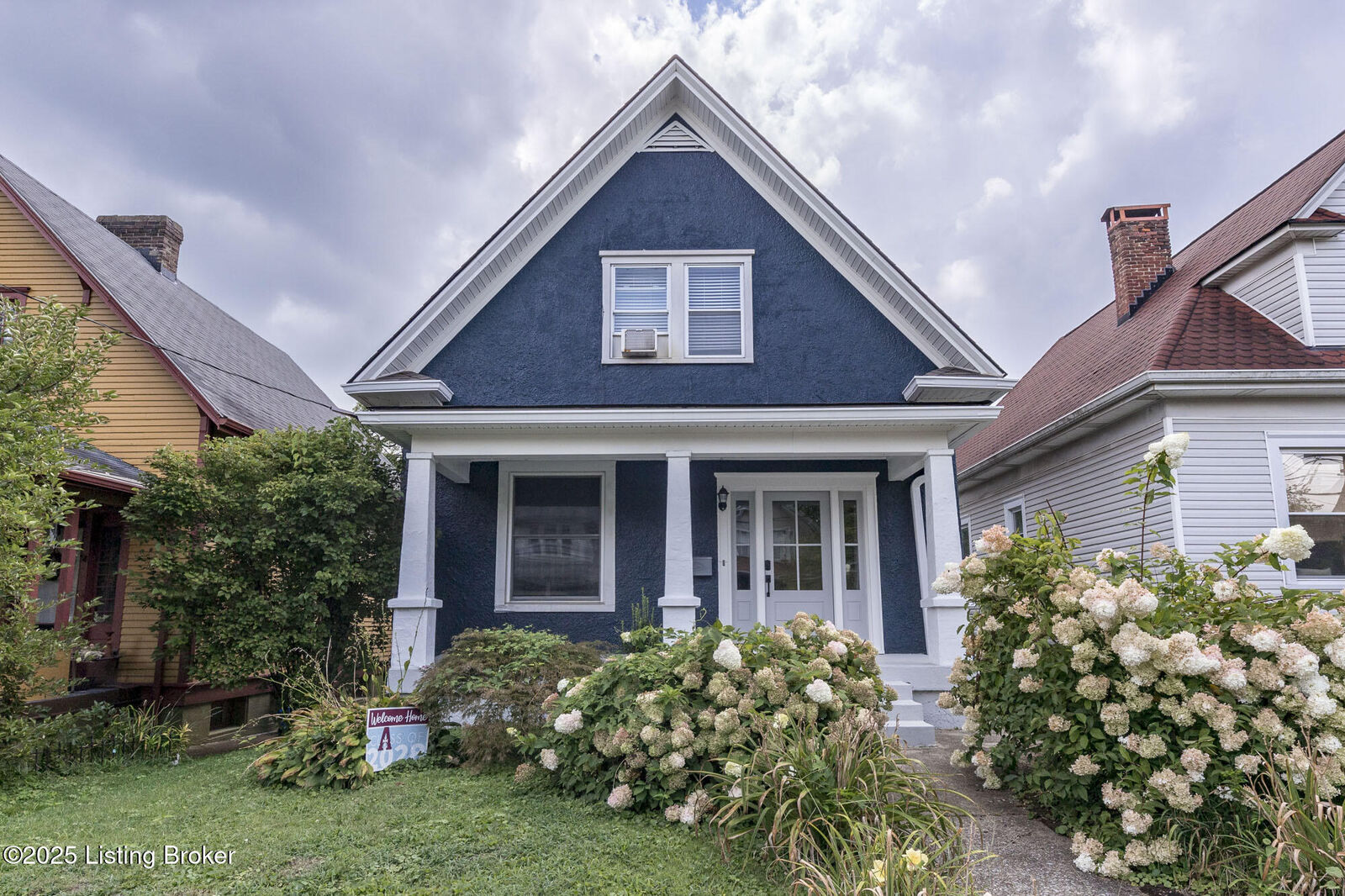 Property Photo:  456 E Lee St  KY 40217 