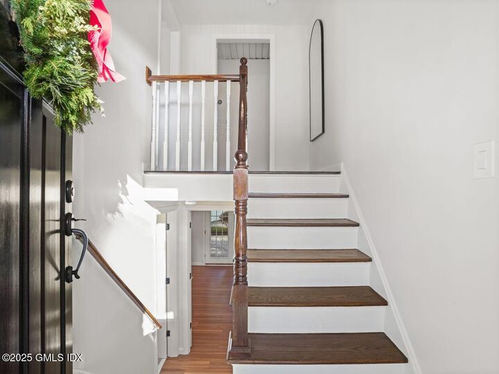 Property Photo: 48 Meyer Place CT 06878