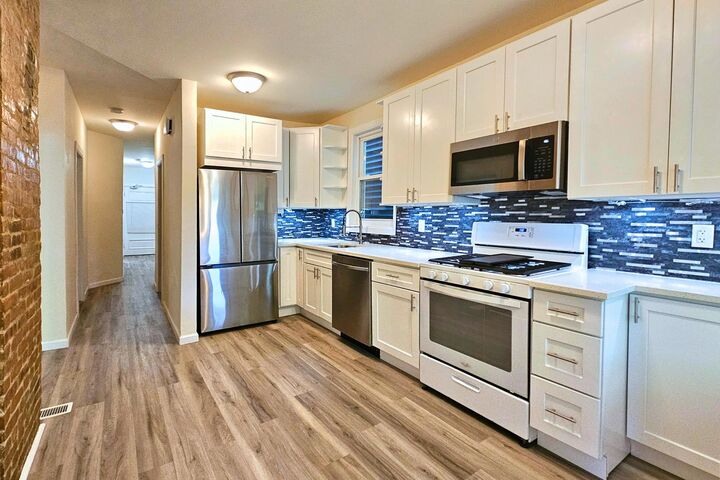 Property Photo:  45 Gautier Ave 1  NJ 07306 