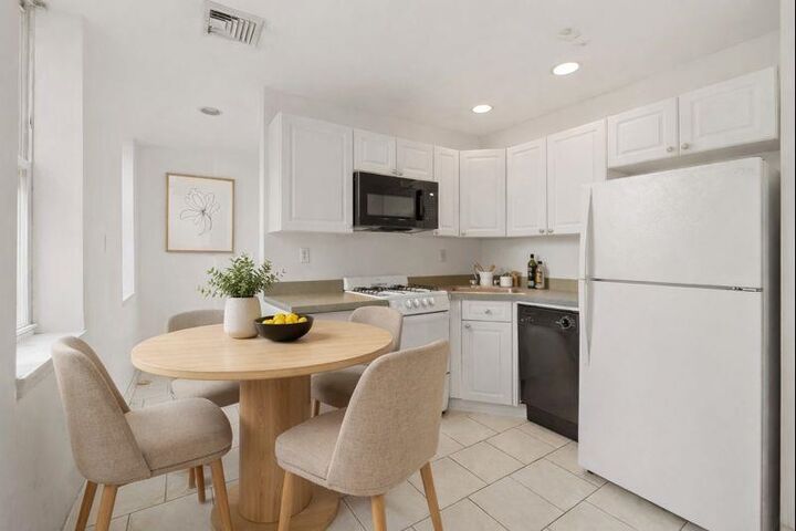 Property Photo:  1040 Willow Ave 3  NJ 07030 