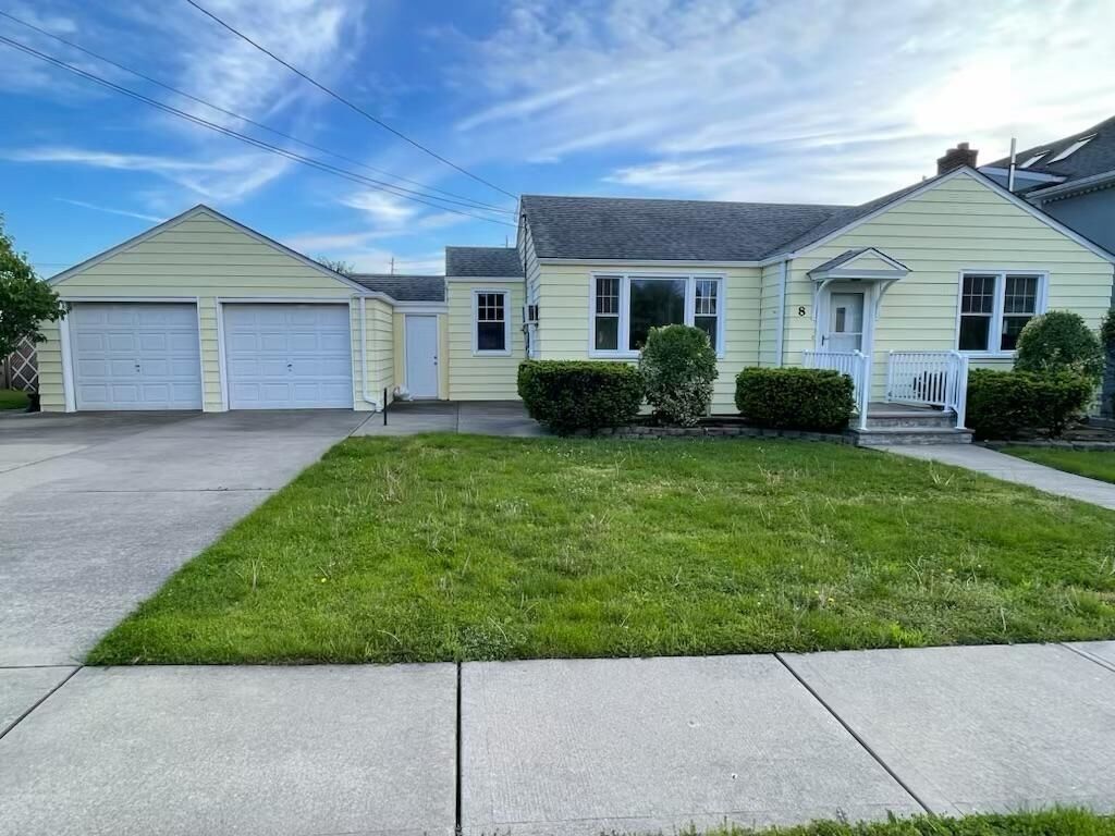 Property Photo: 8 Fairview Ave NJ 07094