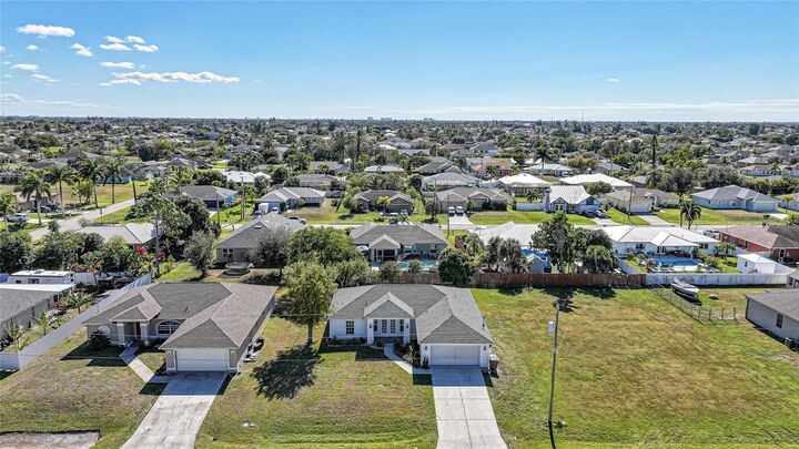 Property Photo:  1210 SW 10th Terrace  FL 33991 