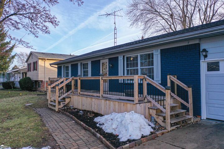 Property Photo: 11967 Riverbend Drive MI 48439