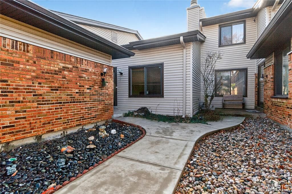 Property Photo:  11612 Heather Dale Drive  MO 63146 