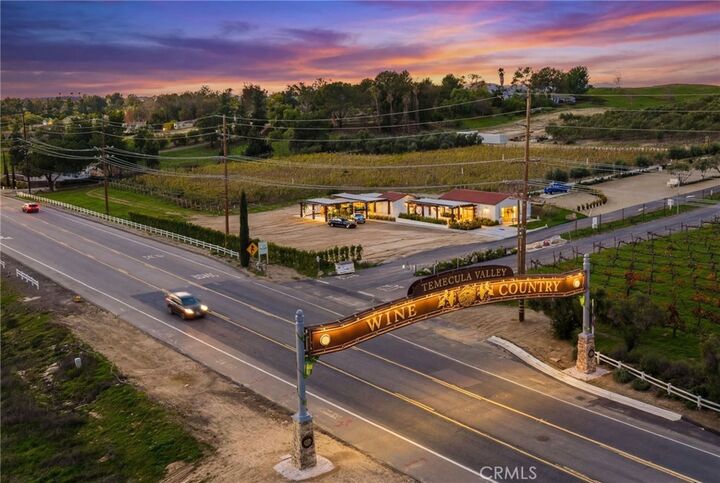 Property Photo:  41309 Avenida Biona  CA 92591 