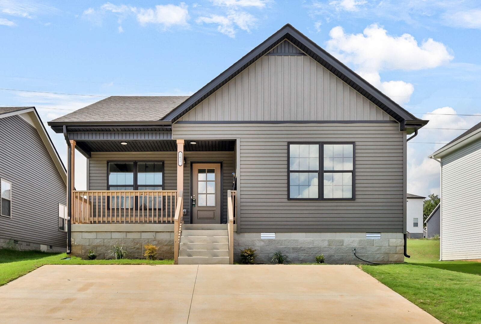 Property Photo:  1437 Isaiah Dr  TN 37042 