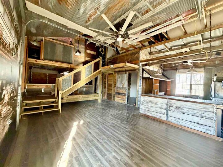 Property Photo:  1004 S 11th Street  OK 74631 