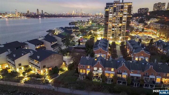 Property Photo:  119 Hudson Cove  NJ 07020 