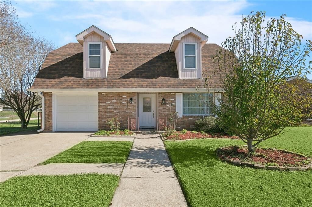 Property Photo: 5221 Alexander Drive LA 70003
