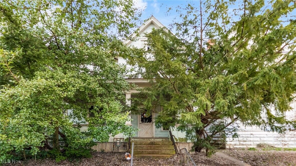 Property Photo:  516 1/2 3rd Street  OH 45750 