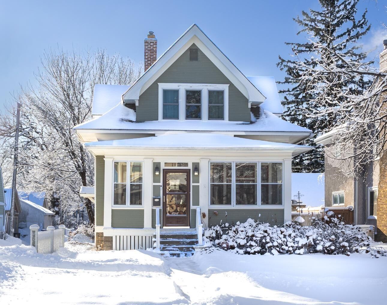 Property Photo: 2078 Stanford Avenue MN 55105