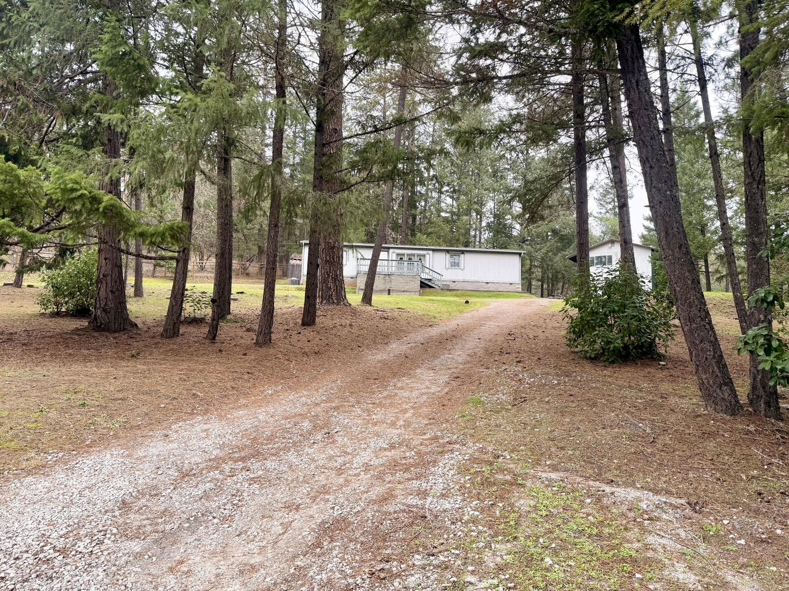 Property Photo:  360 Hessar Street  OR 97527 