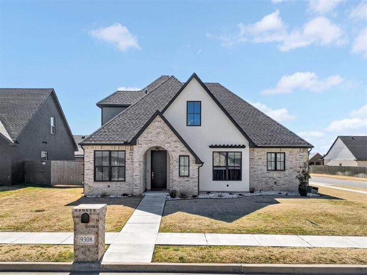 Property Photo:  9308 NW 84th Terrace  OK 73099 