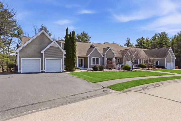 Property Photo:  22 Highland Rd 22  MA 01886 