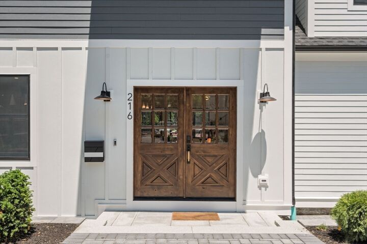 Property Photo:  216 Aspinwall Ave, 3  MA 02446 