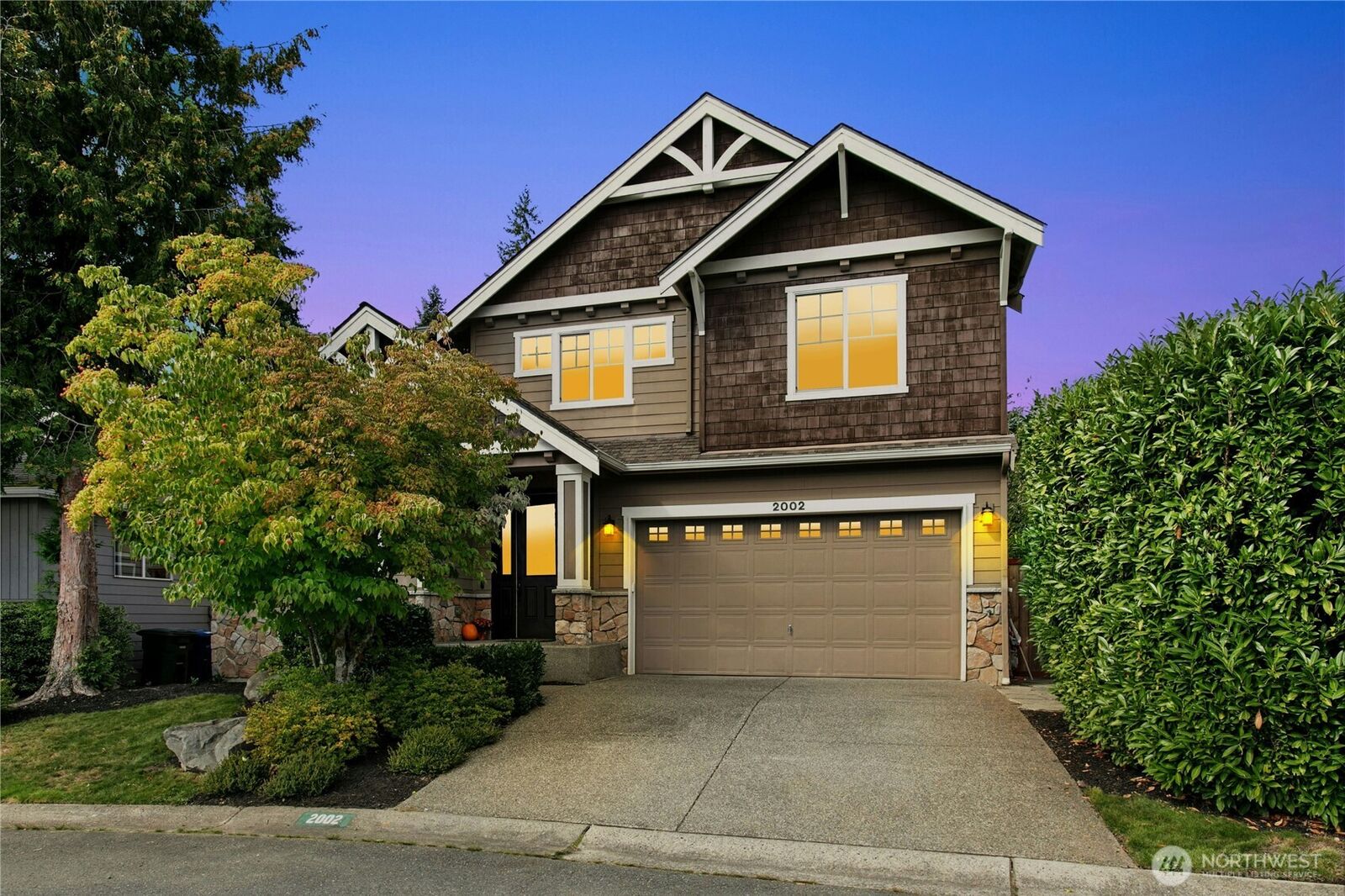 Property Photo:  2002  263rd Lane SE  WA 98075 