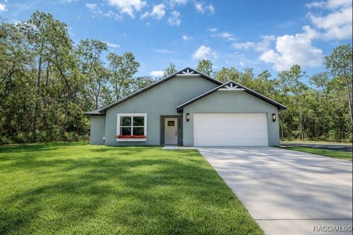 Property Photo:  3316 E Anderson Street  FL 34453 