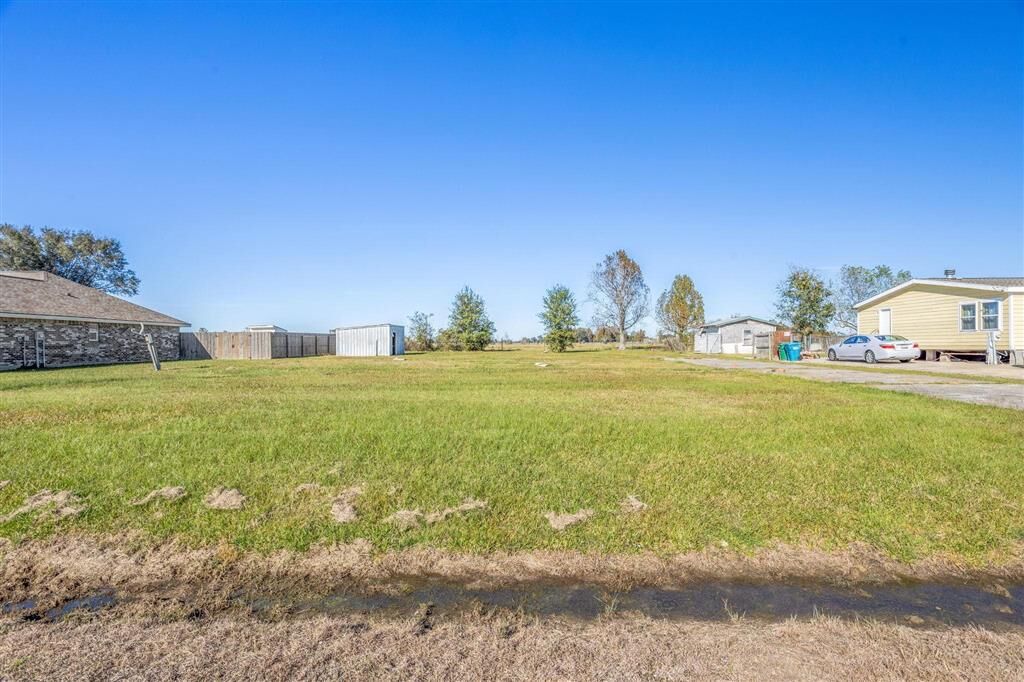 Property Photo:  2824 Southern Ridge Drive  LA  